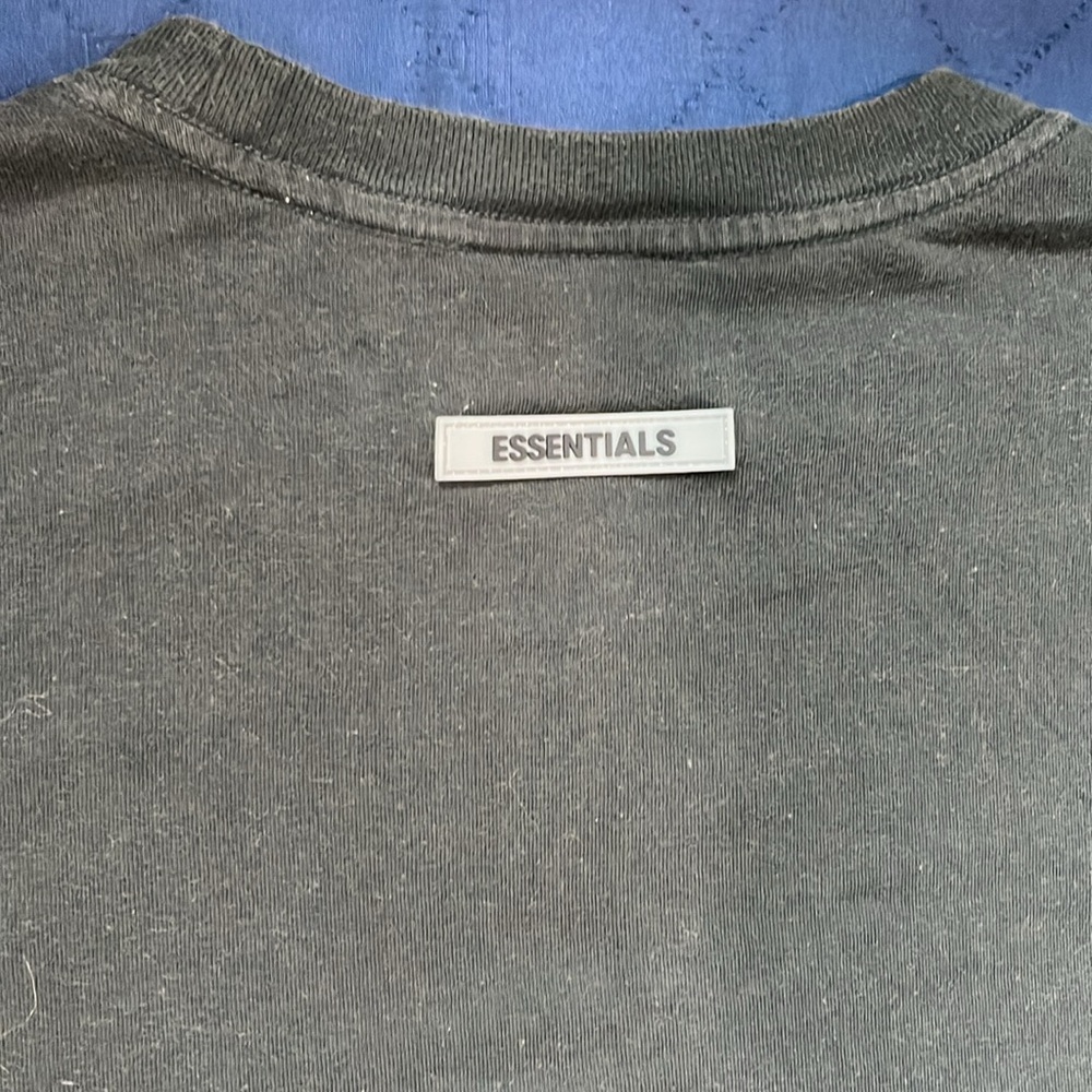 Vintage Fear of God Men’s Medium Essentials Oversized T-Shirt - Good Condition - Picture 4 of 4